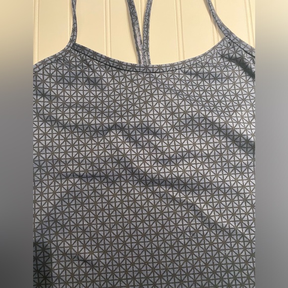 lululemon Tank Top Cami Racerback Built in Shelf Bra Black Blue Size 8 - Picture 2 of 8